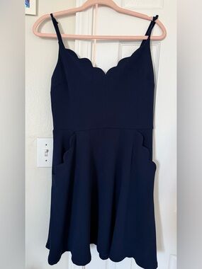 Women's Scalloped V-Neck A-Line Dress - Navy